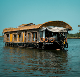 Day Cruise Houseboat Package